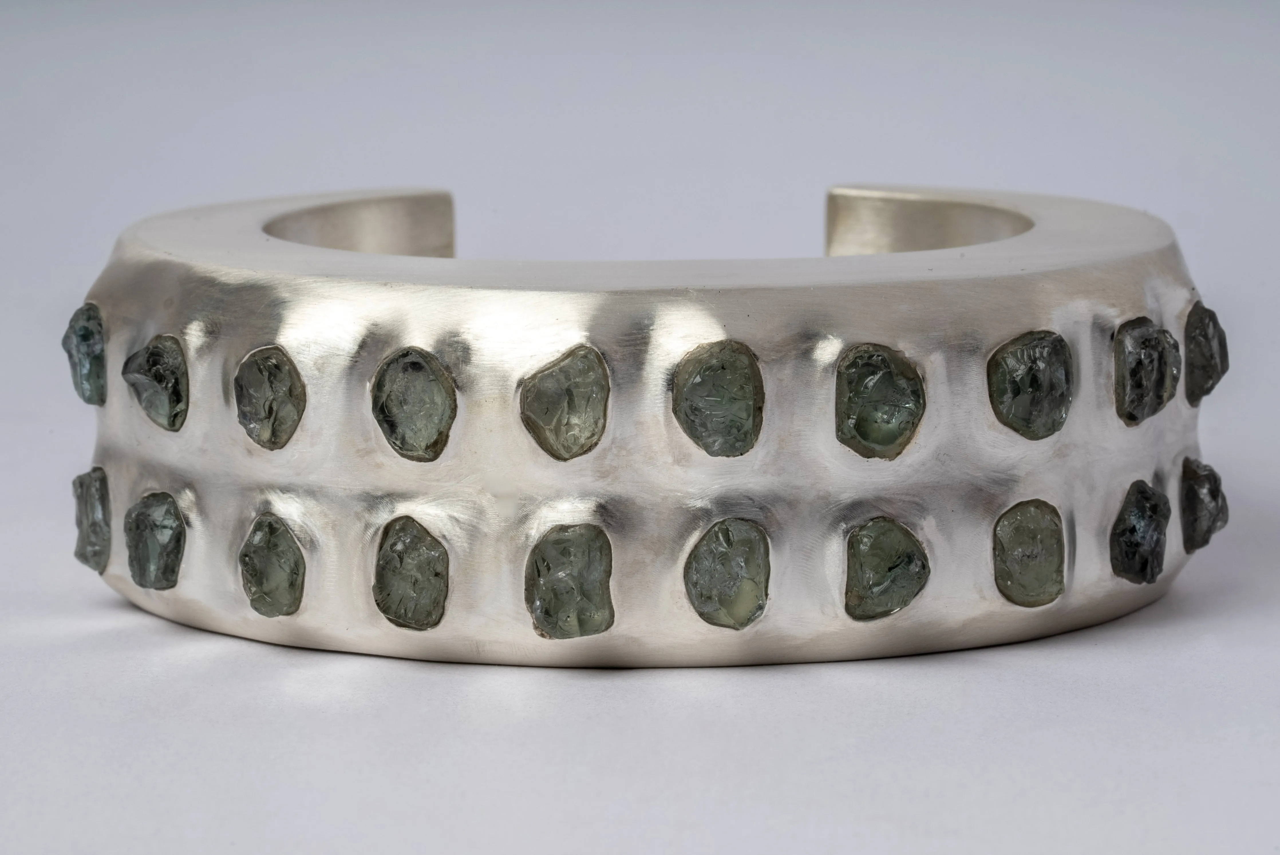 Crescent Bracelet (Terrestrial, Raised Terraform, Aquamarine, 30mm, MA AQU)