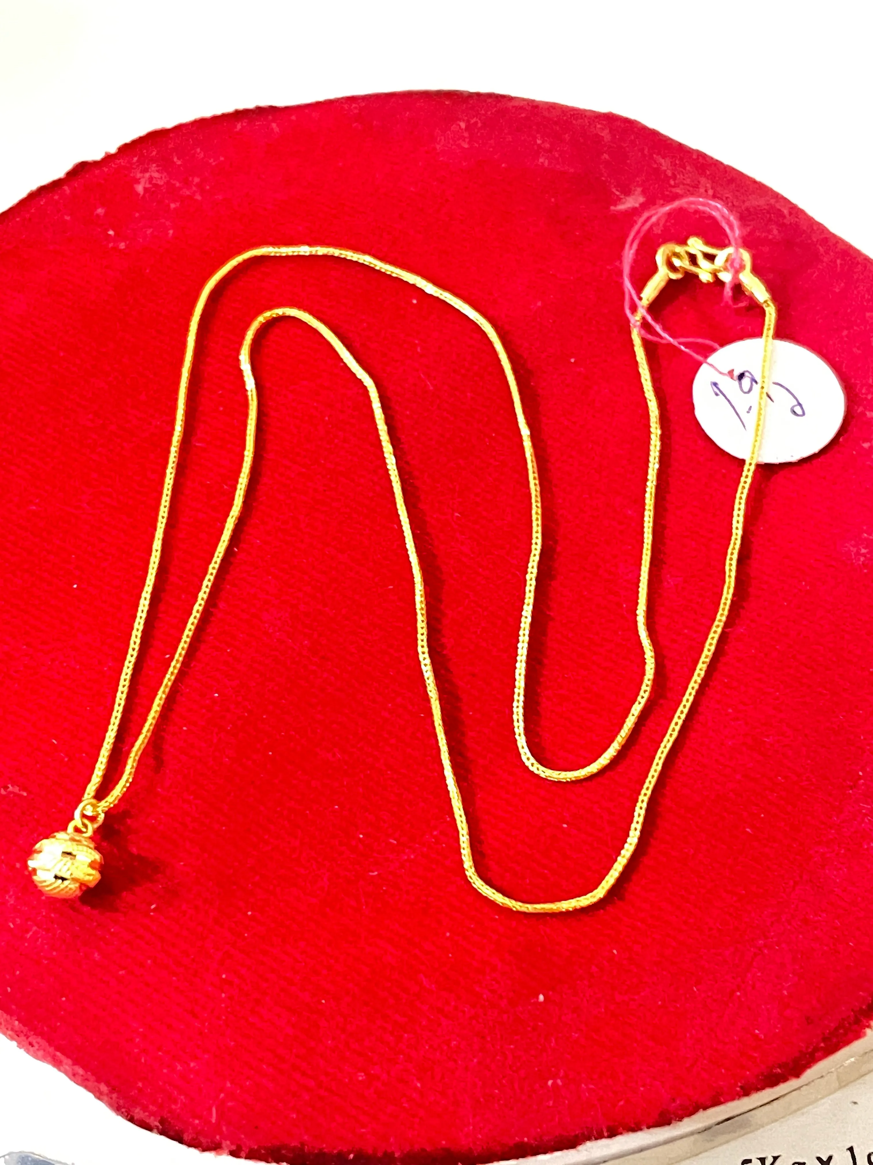 Item no. SP1035 Bangkok Solid Gold 16”long Necklace 2g.