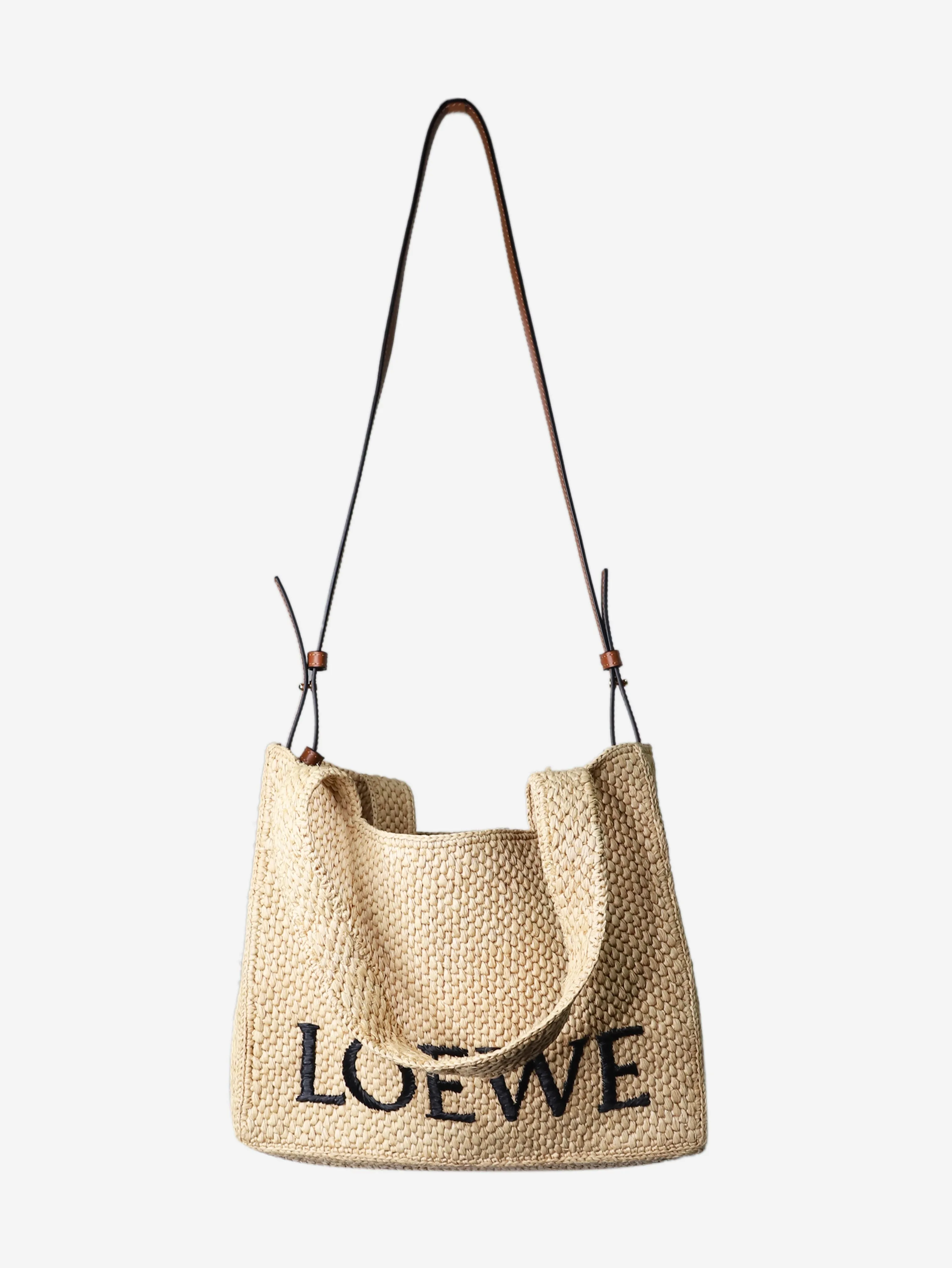 Neutral medium Font tote