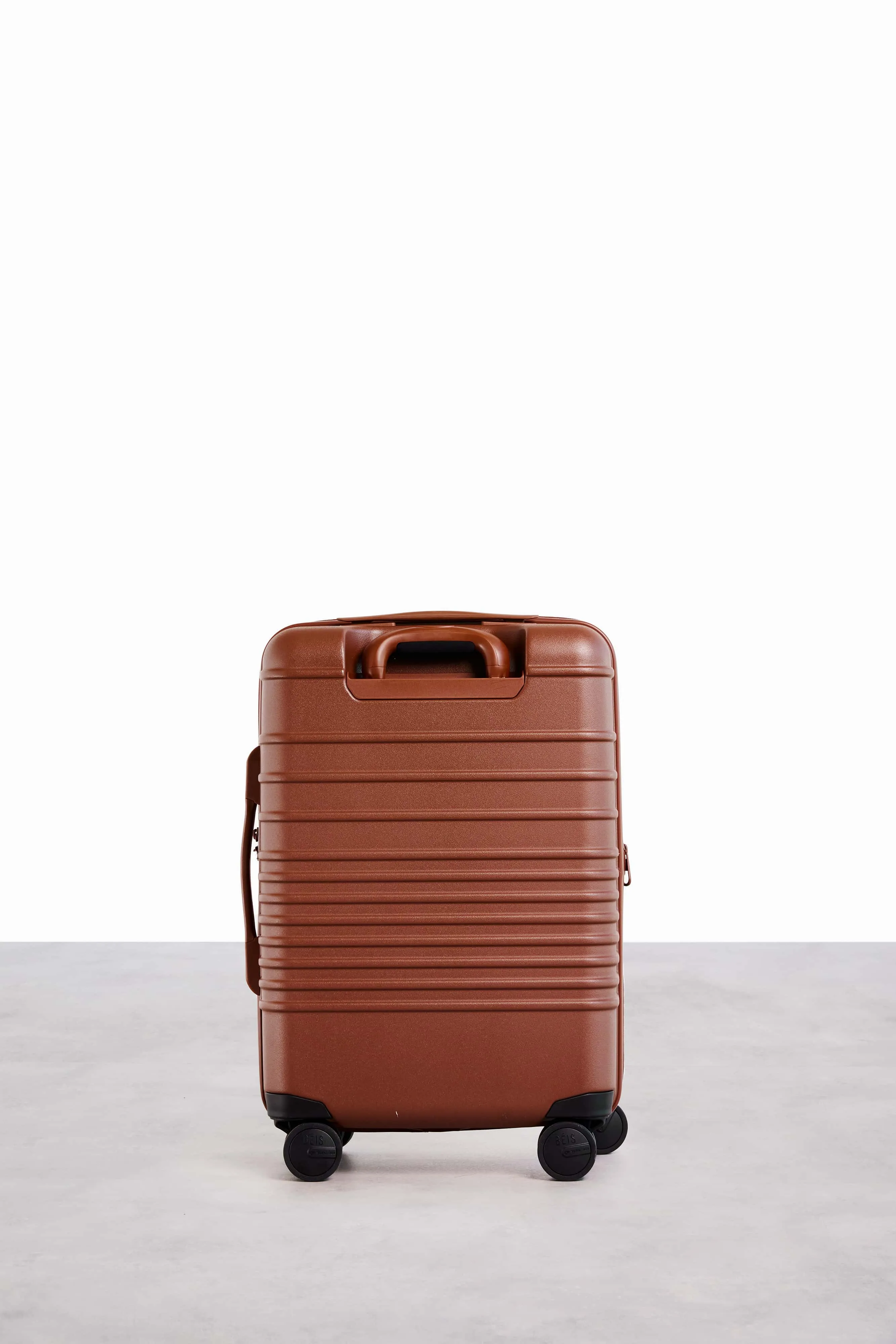 The Carry-On Roller in Maple