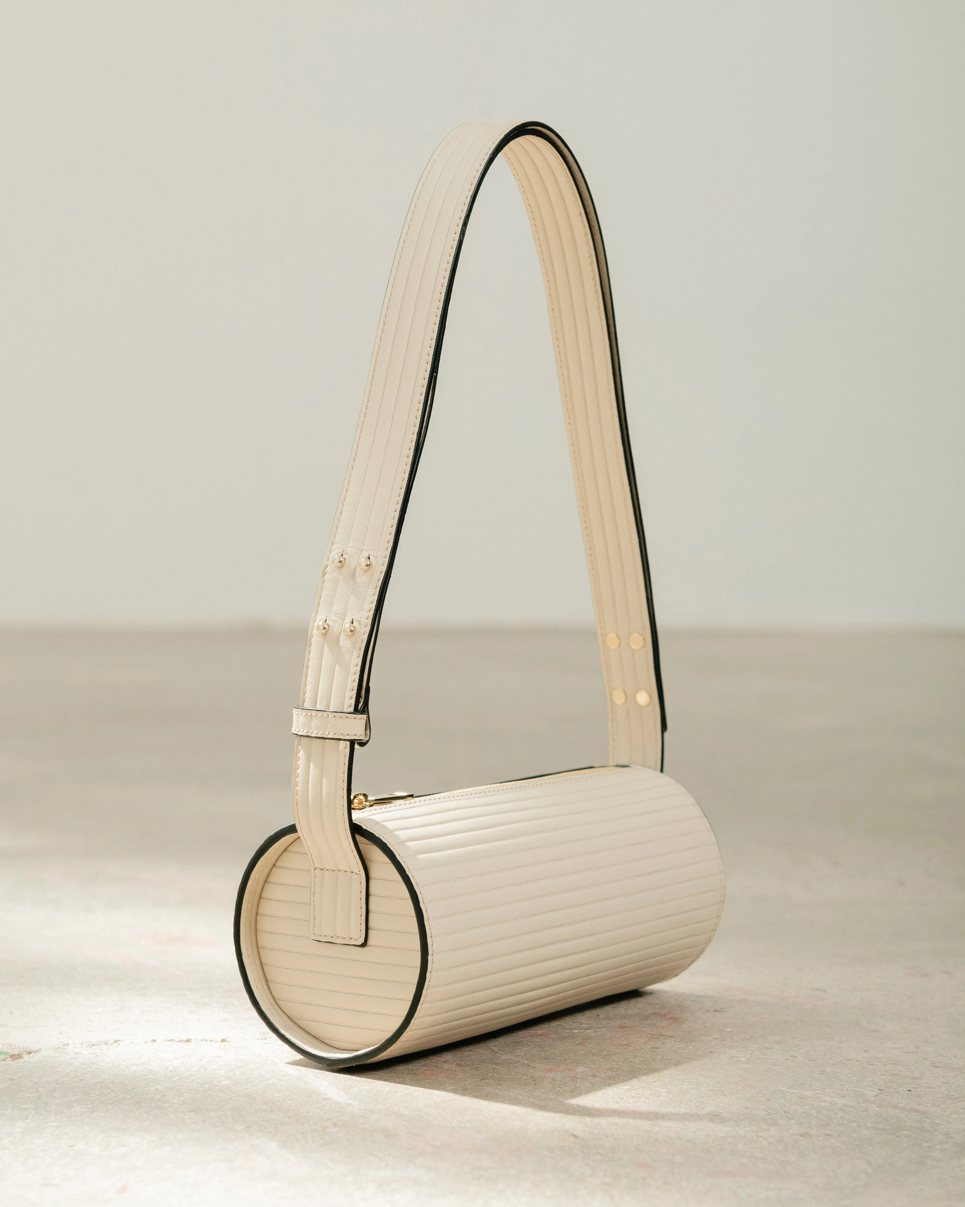 The I Pleated Cream Leather Shoulder Bag