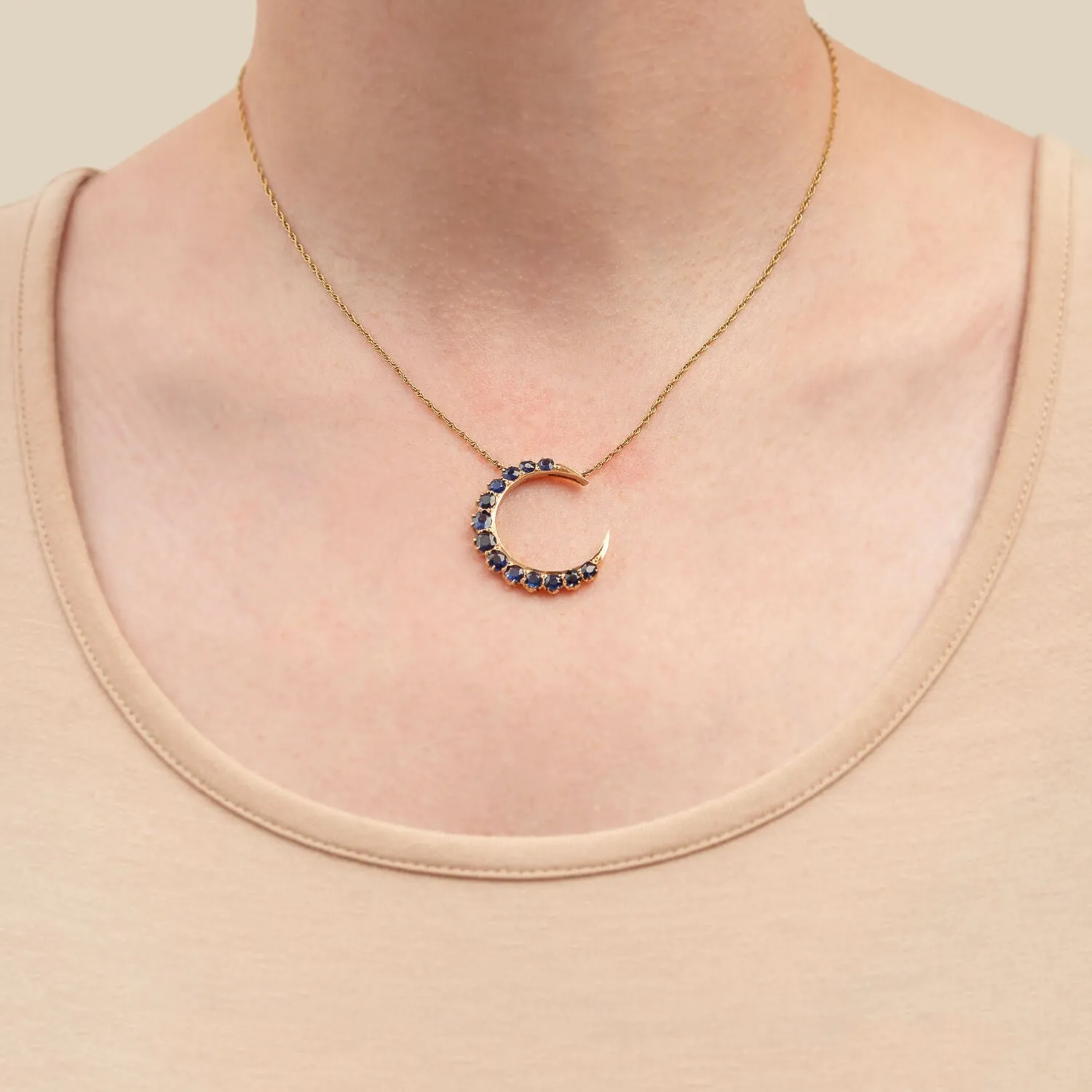 Victorian Style 14kt   Sapphire Crescent Moon Pendant Necklace