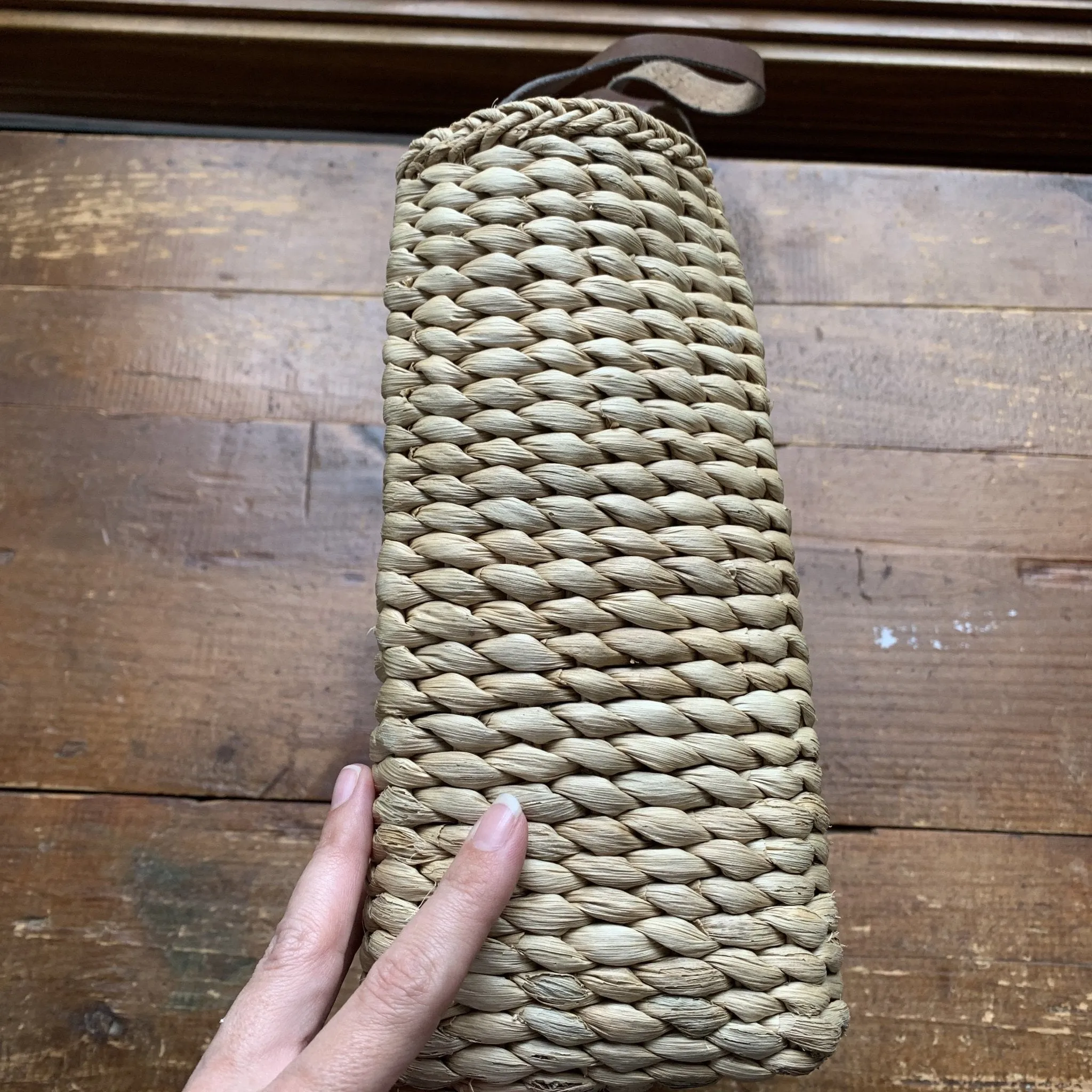 Vintage Straw Purse with Blue Floral Pattern. Perfect Summer Bag.